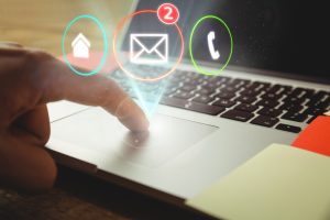 Penyedia layanan email