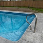 perawatan kolam renang