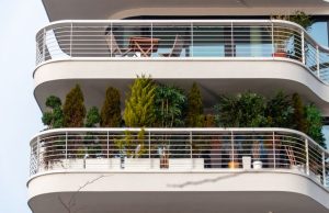 bentuk balkon