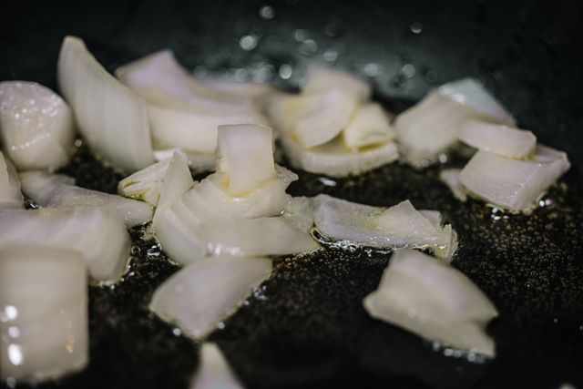tips menumis bawang bombai